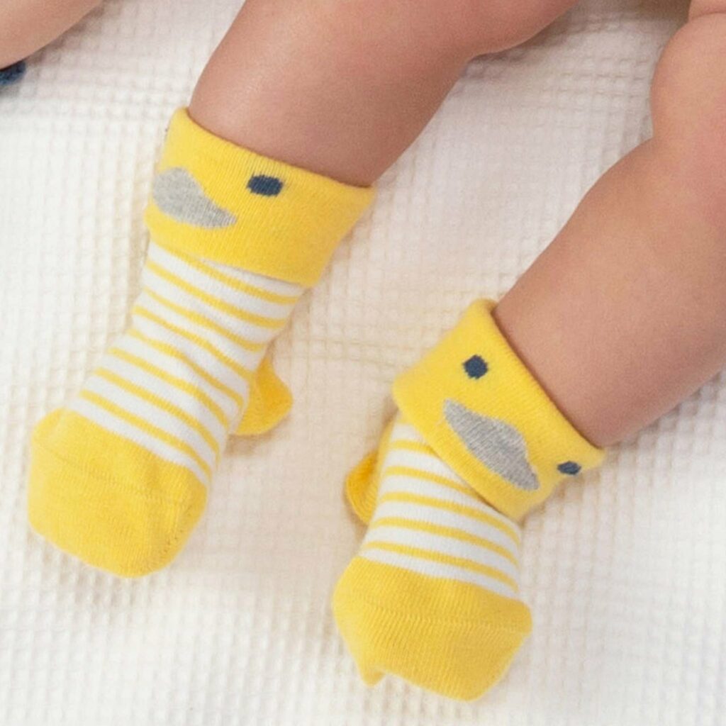 Kite pup and duck socks | sustainable children's gift guide