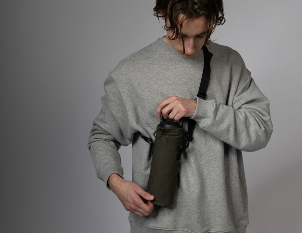 WAWWA Water Bottle Holder | Sustainable activewear UK